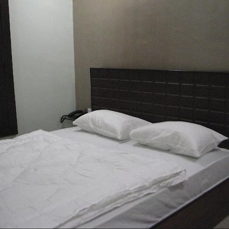 קוטה Hotel Confirm Inn Kota מראה חיצוני תמונה