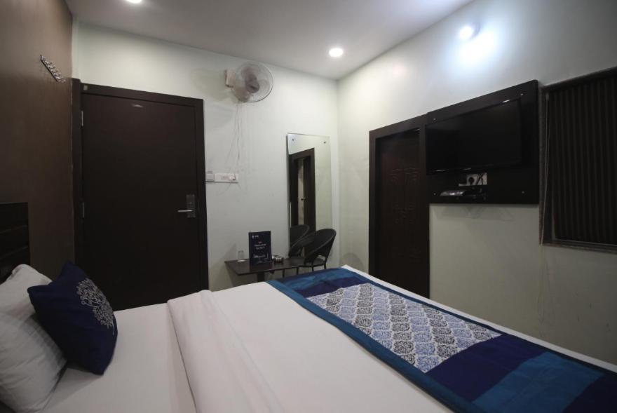 קוטה Hotel Confirm Inn Kota מראה חיצוני תמונה